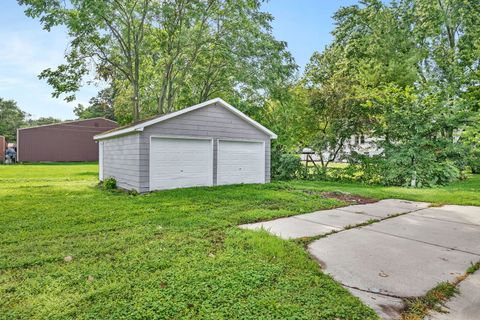 Tiny photo for 1100 E Washington Street, Joliet, IL 60433 (MLS # 12432614)