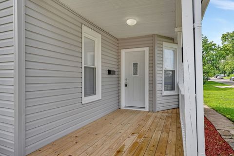 Tiny photo for 1100 E Washington Street, Joliet, IL 60433 (MLS # 12432614)