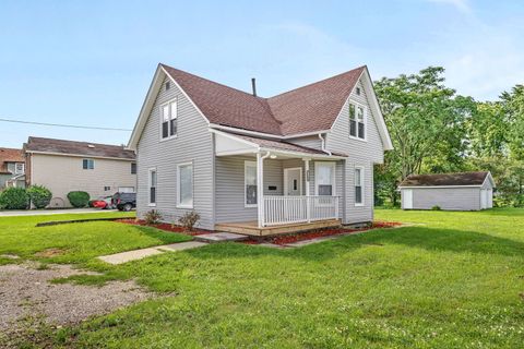 Photo of 1100 E Washington Street, Joliet, IL 60433 (MLS # 12432614)