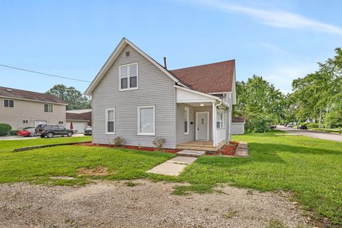 Tiny photo for 1100 E Washington Street, Joliet, IL 60433 (MLS # 12432614)