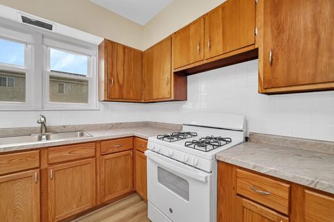 Tiny photo for 1100 E Washington Street, Joliet, IL 60433 (MLS # 12432614)