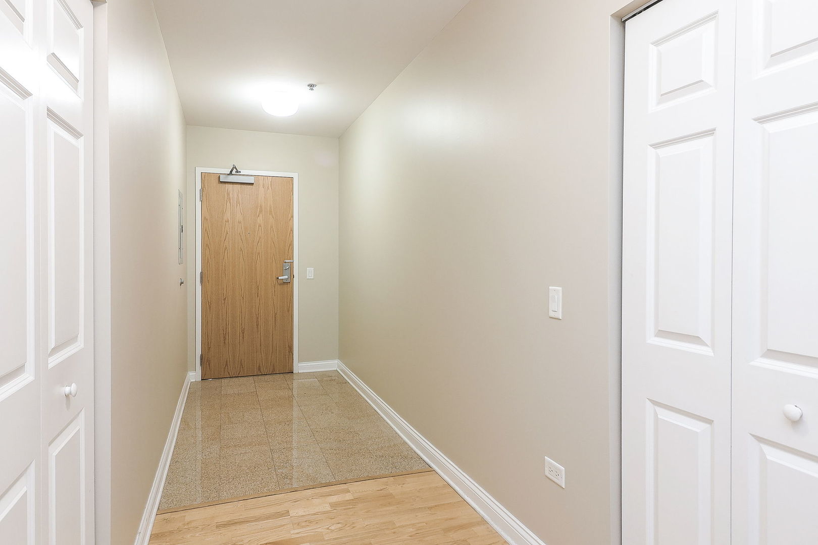 8 W Monroe Street 1007