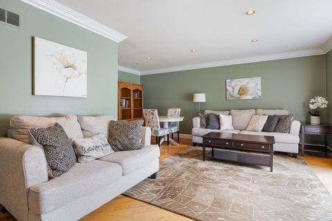 Tiny photo for 532 Landmeier Road, Elk Grove Village, IL 60007 (MLS # 12610055)