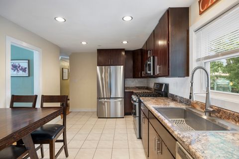 Tiny photo for 532 Landmeier Road, Elk Grove Village, IL 60007 (MLS # 12610055)