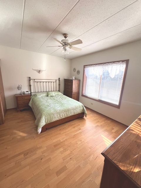 Tiny photo for 9420 S 77th Court #2E, Hickory Hills, IL 60457 (MLS # 12546230)