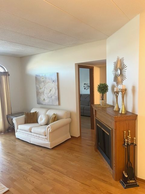 Tiny photo for 9420 S 77th Court #2E, Hickory Hills, IL 60457 (MLS # 12546230)