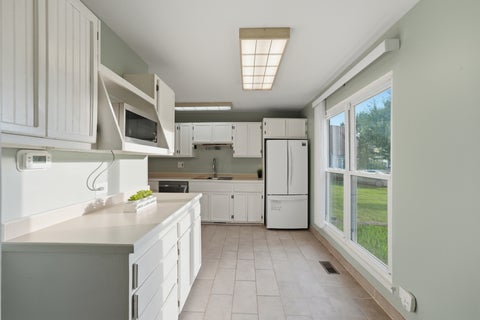 Tiny photo for 29W434 Hawthorne Lane, Warrenville, IL 60555 (MLS # 12740685)