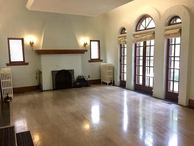 1309 S Crescent Avenue