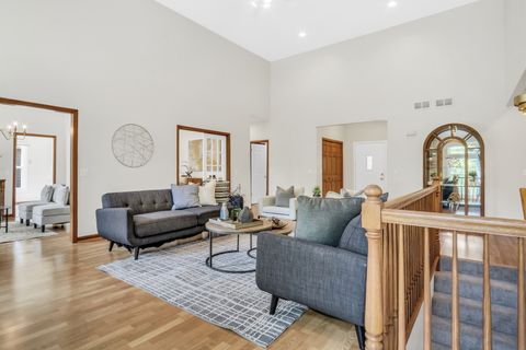 Tiny photo for 1075 Suffolk Court, Gurnee, IL 60031 (MLS # 12438325)