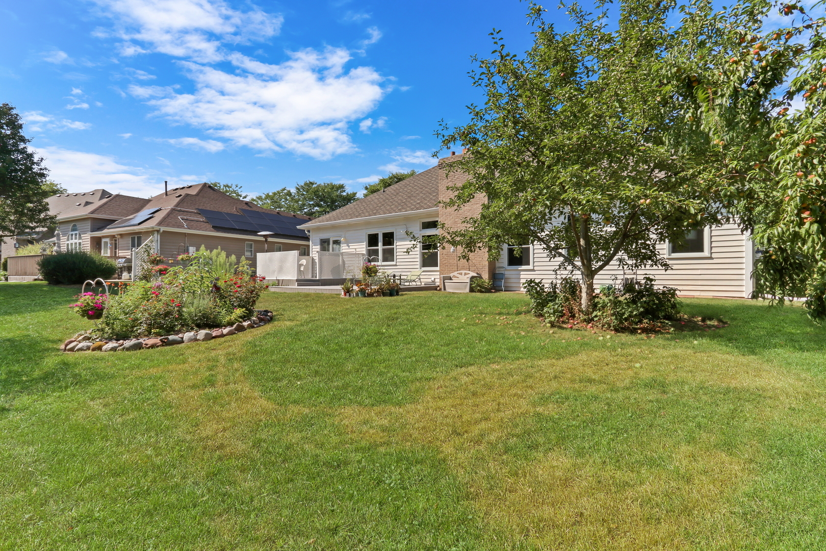 1075 Suffolk Court