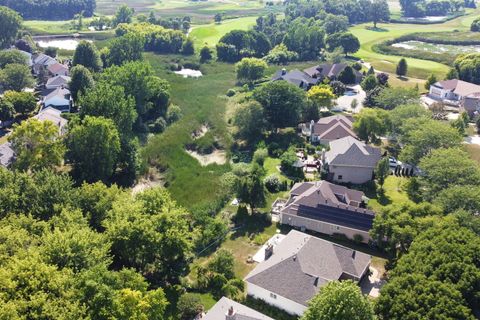 Tiny photo for 1075 Suffolk Court, Gurnee, IL 60031 (MLS # 12438325)