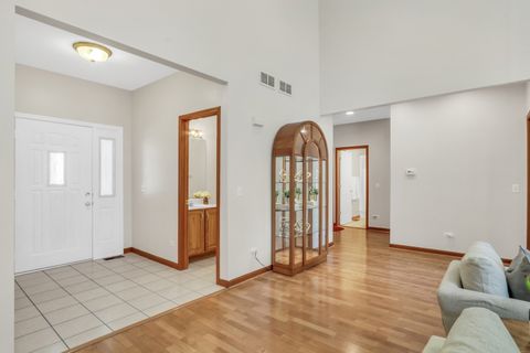 Tiny photo for 1075 Suffolk Court, Gurnee, IL 60031 (MLS # 12438325)