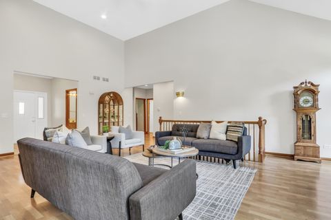 Tiny photo for 1075 Suffolk Court, Gurnee, IL 60031 (MLS # 12438325)
