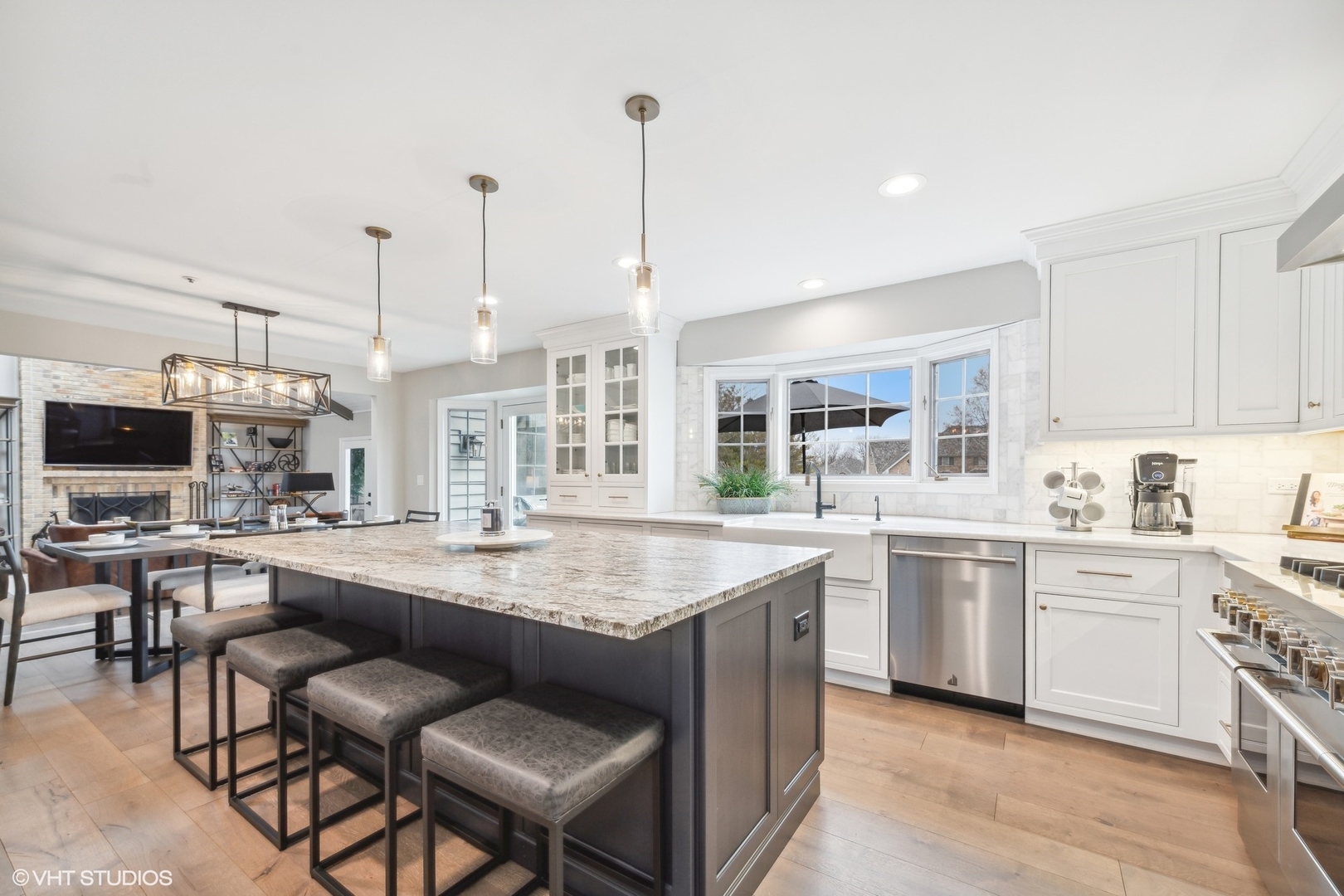 6243 Pine Tree Drive