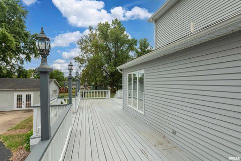 Tiny photo for 535 E MAIN Street, Duquoin, IL 62832 (MLS # EB459357)