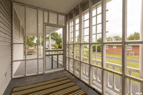 Tiny photo for 535 E MAIN Street, Duquoin, IL 62832 (MLS # EB459357)