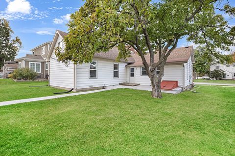 Tiny photo for 717 Warner Avenue, Lemont, IL 60439 (MLS # 12510658)