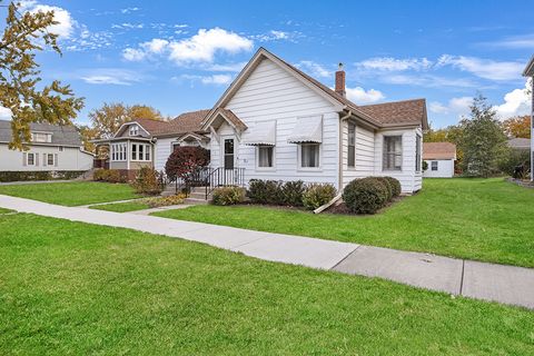 Tiny photo for 717 Warner Avenue, Lemont, IL 60439 (MLS # 12510658)