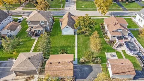 Tiny photo for 717 Warner Avenue, Lemont, IL 60439 (MLS # 12510658)