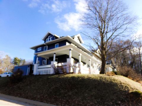 Tiny photo for 1403 17th Street, Rock Island, IL 61201 (MLS # 100000218)