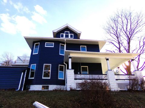 Tiny photo for 1403 17th Street, Rock Island, IL 61201 (MLS # 100000218)