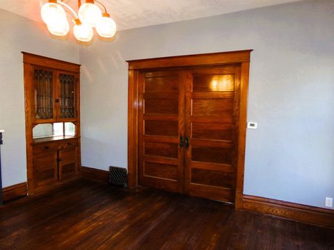 Tiny photo for 1403 17th Street, Rock Island, IL 61201 (MLS # 100000218)