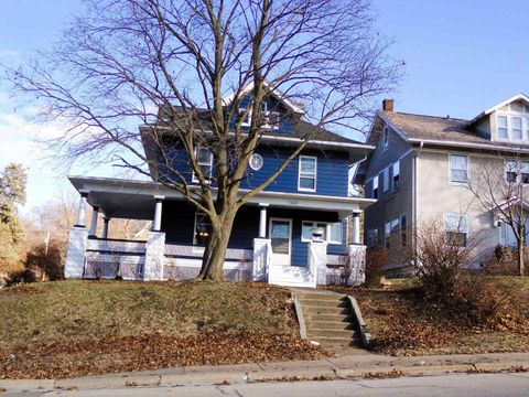 Photo of 1403 17th Street, Rock Island, IL 61201 (MLS # 100000218)