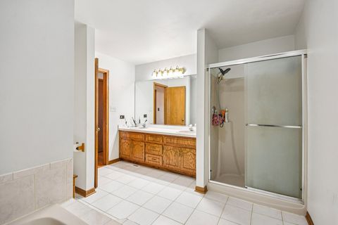 Tiny photo for 8021 Enclave Lane, Tinley Park, IL 60487 (MLS # 12566538)