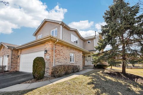 Tiny photo for 8021 Enclave Lane, Tinley Park, IL 60487 (MLS # 12566538)