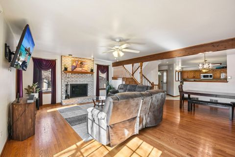 Tiny photo for 8021 Enclave Lane, Tinley Park, IL 60487 (MLS # 12566538)