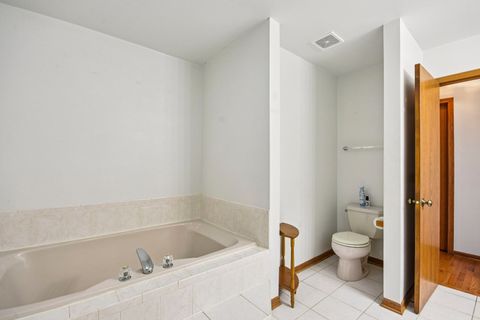 Tiny photo for 8021 Enclave Lane, Tinley Park, IL 60487 (MLS # 12566538)