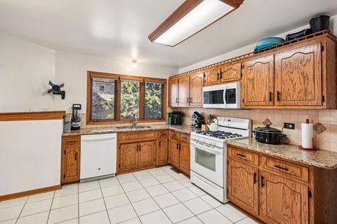 Tiny photo for 8021 Enclave Lane, Tinley Park, IL 60487 (MLS # 12566538)