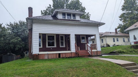 Photo of 619 W 13th Street, Davenport, IA 52803 (MLS # 12788782)