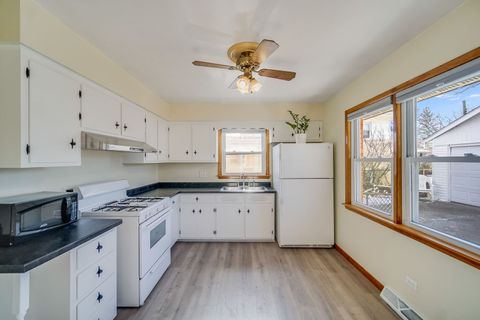 Tiny photo for 126 N Floyd Lane, Chicago Heights, IL 60411 (MLS # 12417241)