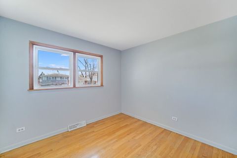 Tiny photo for 126 N Floyd Lane, Chicago Heights, IL 60411 (MLS # 12417241)
