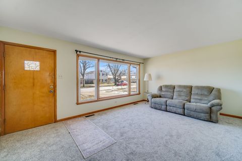 Tiny photo for 126 N Floyd Lane, Chicago Heights, IL 60411 (MLS # 12417241)