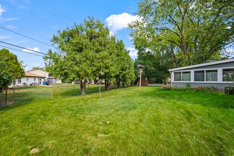 Tiny photo for 7979 Huntington Circle N, Hanover Park, IL 60133 (MLS # 12522601)