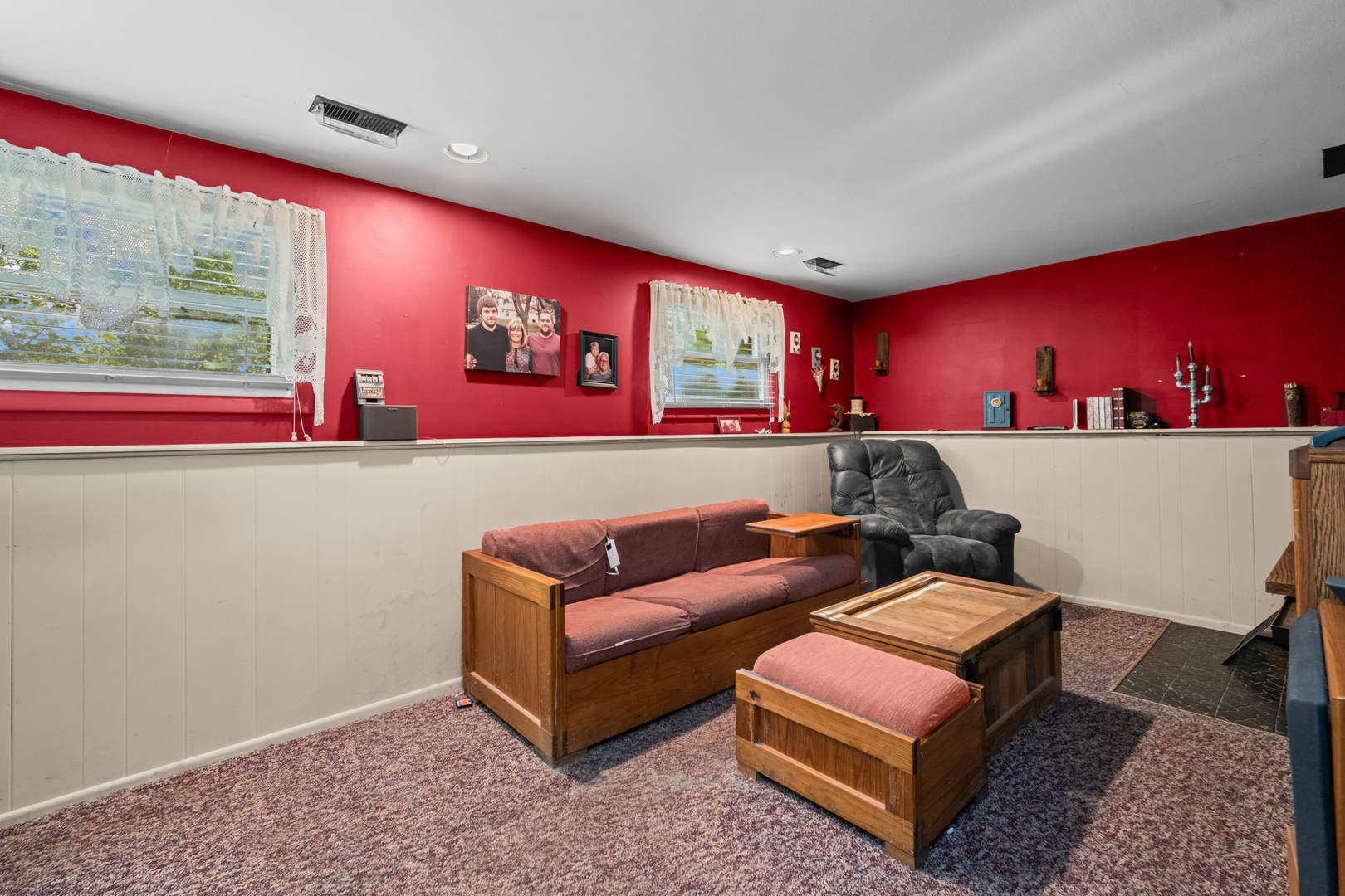 Hanover Park, Illinois 60133, United States, 3 Bedrooms Bedrooms, ,2 BathroomsBathrooms,Residential,Active,247307