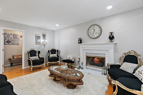 Tiny photo for Streamwood, IL 60107 (MLS # 12611718)