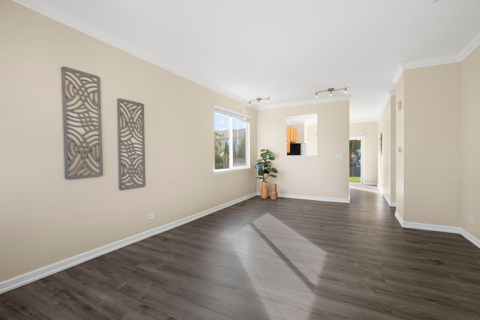 1830 S FALLBROOK Drive 1830