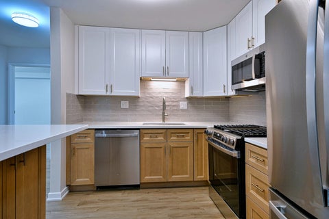 Tiny photo for 945 E Kenilworth Avenue #325, Palatine, IL 60074 (MLS # 12734905)
