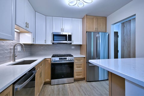 Tiny photo for 945 E Kenilworth Avenue #325, Palatine, IL 60074 (MLS # 12734905)