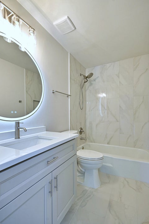 Tiny photo for 945 E Kenilworth Avenue #325, Palatine, IL 60074 (MLS # 12734905)