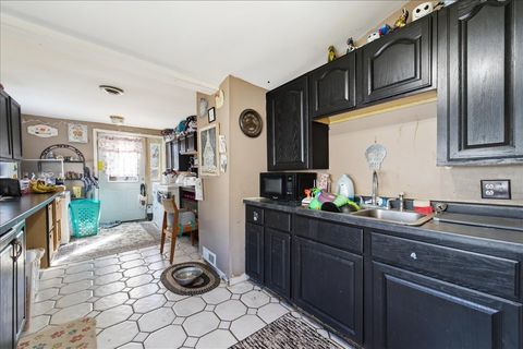 Tiny photo for 356 Home Street, Sycamore, IL 60178 (MLS # 12584874)