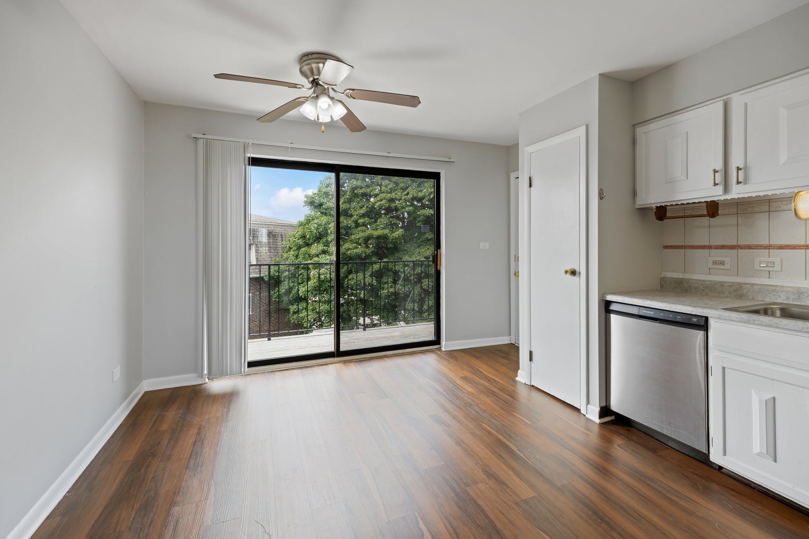 1472 Carol Court 3B
