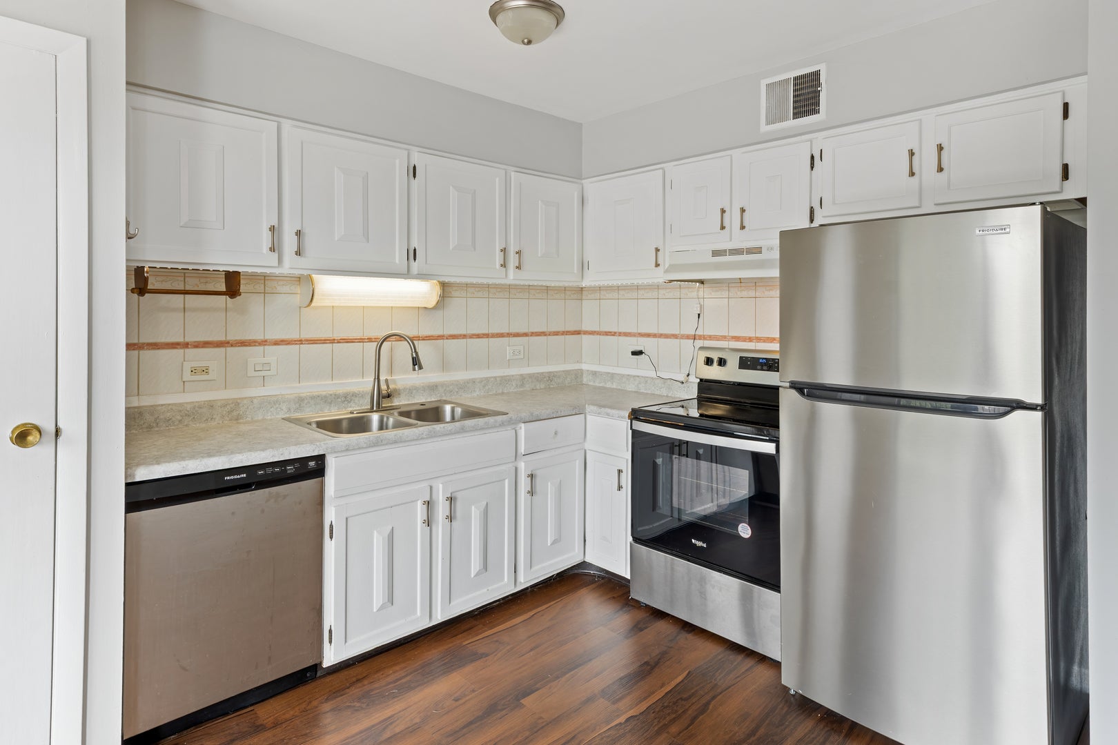 1472 Carol Court 3B