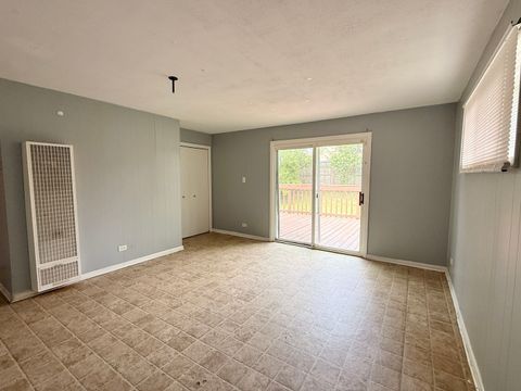 Tiny photo for 1133 Parkview Avenue, Chicago Heights, IL 60411 (MLS # 12497558)