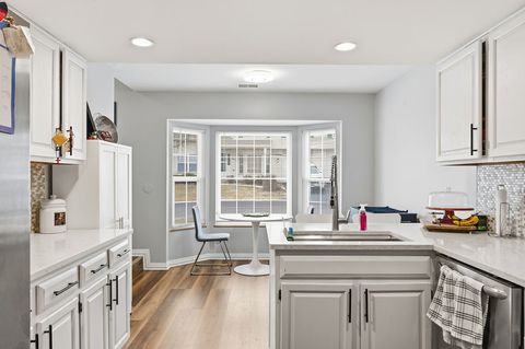 Tiny photo for 1424 Root Street, Crest Hill, IL 60403 (MLS # 12580405)