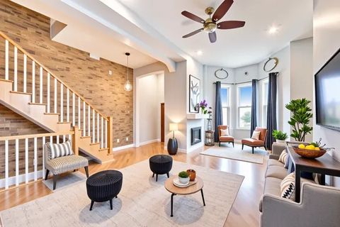 Tiny photo for 2058 W Washington Boulevard, Chicago, IL 60612 (MLS # 12499012)