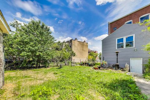 Tiny photo for 2058 W Washington Boulevard, Chicago, IL 60612 (MLS # 12499012)
